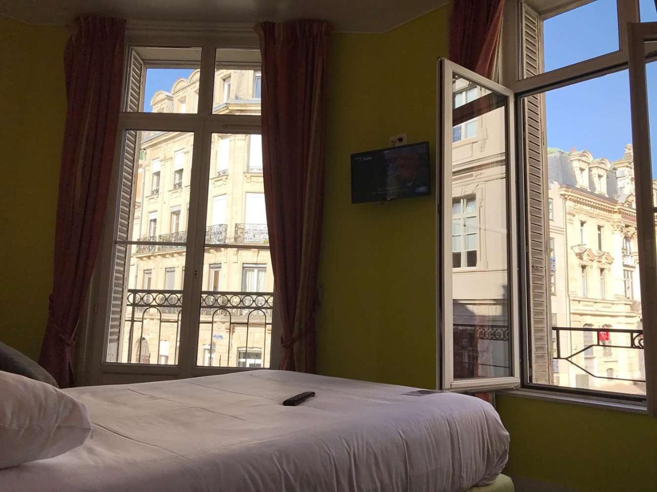 Brit Hotel Aux Sacres Reims, Centre Historique Ngoại thất bức ảnh